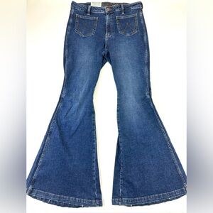 Wrangler NEW Retro flare jeans 31in waist 34in waist stretch denim High Rise